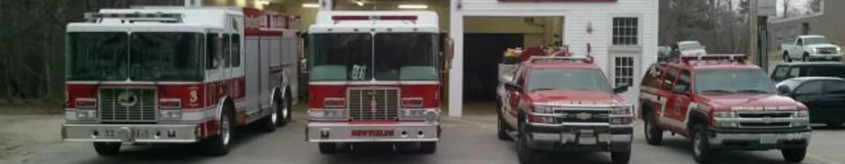 trucksinfrontofstation.jpg